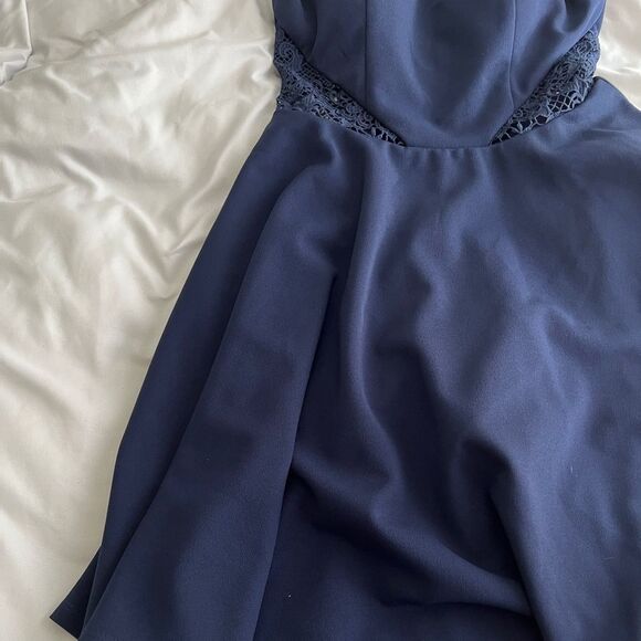 Navy Blue Fit & Flare Juniors Dress – Size 1, Lace Cutout Sides, Formal Look - Picture 12 of 12